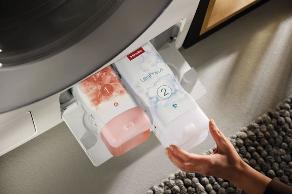 Двухкомпонентное жидкое моющее средство UltraPhase2 WA UP2 1403 L Miele купить в #REGION_NAME_DECLINE_PP# | Всегда в наличии! | Артикул 12517010 | Официальный сайт
